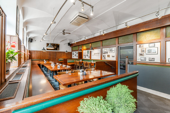Pronájem restaurace 254 m², Praha 2 - Nusle