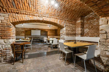 Pronájem restaurace 254 m², Praha 2 - Nusle