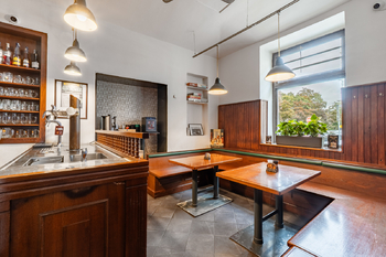 Pronájem restaurace 254 m², Praha 2 - Nusle