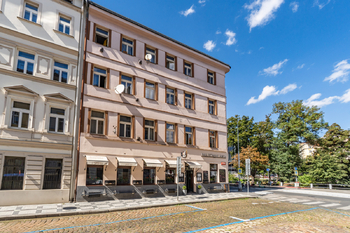 Pronájem restaurace 254 m², Praha 2 - Nusle