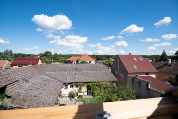 Výhled z podkroví - Prodej bytu 4+kk v osobním vlastnictví 110 m², Nový Vestec