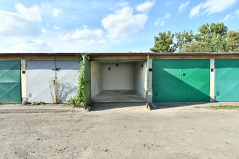 Prodej garáže, Hradec Králové