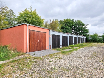 Pronájem garáže 21 m², Chomutov