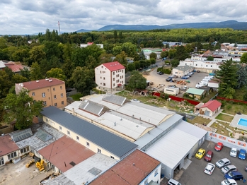 Prodej výrobních prostor 940 m², Teplice