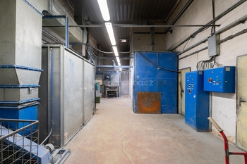 Prodej výrobních prostor 940 m², Teplice