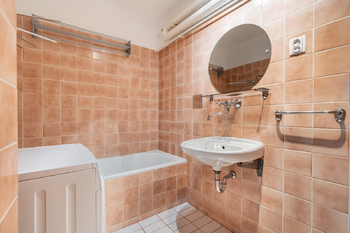 Prodej bytu 4+kk v osobním vlastnictví 77 m², Praha 4 - Michle