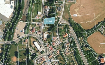 Prodej pozemku 1345 m², Chrudim