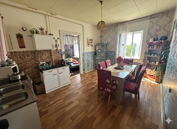 Vzorový byt 1+1 v patře - Prodej nájemního domu 1096 m², Ústí nad Labem