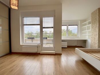 Pronájem domu 181 m², Praha 5 - Velká Chuchle