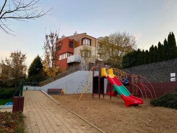 Pronájem domu 181 m², Praha 5 - Velká Chuchle
