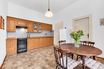 Prodej bytu 3+1 v osobním vlastnictví 95 m², Praha 6 - Bubeneč