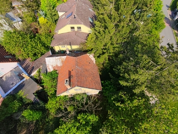 Prodej pozemku 661 m², Praha 9 - Dolní Počernice
