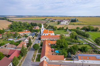 Prodej domu 80 m², Suchohrdly u Miroslavi