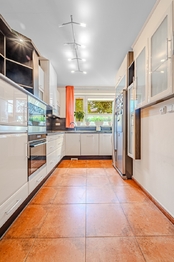 Prodej domu 199 m², Bašť