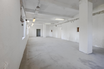 Prodej výrobních prostor 700 m², Zbiroh