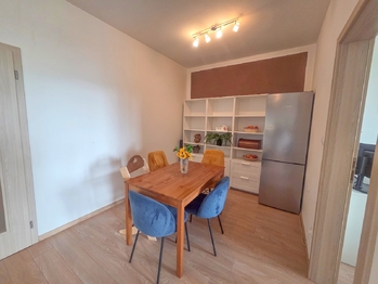 jídelní kout - Prodej bytu 3+kk v osobním vlastnictví 94 m², České Budějovice