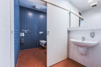 TOALETY 1. PATRO - Pronájem obchodních prostor 350 m², Praha 1 - Staré Město