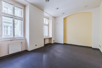 KANCELÁŘ 3 - Pronájem obchodních prostor 350 m², Praha 1 - Staré Město
