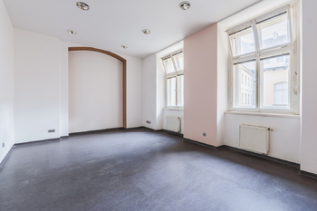 KANCELÁŘ 4 - Pronájem obchodních prostor 350 m², Praha 1 - Staré Město
