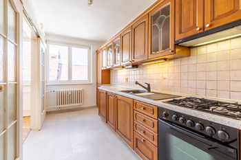 kuchyňská linka - Pronájem bytu 3+1 v osobním vlastnictví 62 m², Praha 7 - Holešovice