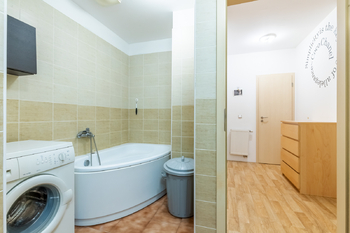 Prodej bytu 2+kk v osobním vlastnictví 51 m², Praha 3 - Žižkov