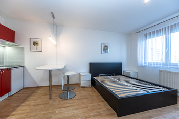 Pronájem bytu 1+kk v družstevním vlastnictví 34 m², Praha 5 - Stodůlky