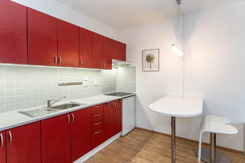 Pronájem bytu 1+kk v družstevním vlastnictví 34 m², Praha 5 - Stodůlky