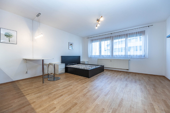 Pronájem bytu 1+kk v družstevním vlastnictví 34 m², Praha 5 - Stodůlky