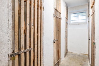 Sklepní kóje. - Prodej bytu 2+kk v osobním vlastnictví 54 m², Praha 9 - Hloubětín