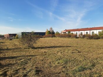 Prodej pozemku 5166 m², Telnice