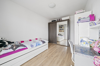 Dětský pokoj 2 - Prodej bytu 4+kk v osobním vlastnictví 115 m², Praha 9 - Letňany