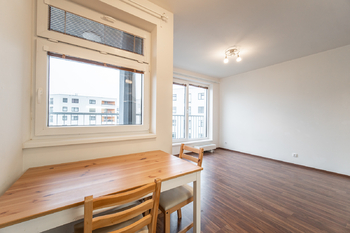 Pronájem bytu 1+kk v osobním vlastnictví 32 m², Praha 10 - Uhříněves