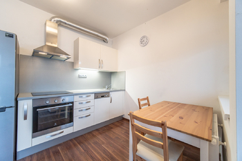 Pronájem bytu 1+kk v osobním vlastnictví 32 m², Praha 10 - Uhříněves