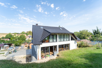 Prodej domu 360 m², Zájezd