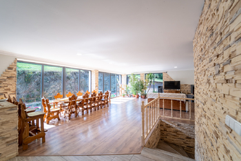 Prodej domu 360 m², Zájezd