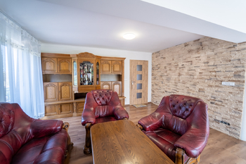 Prodej domu 360 m², Zájezd