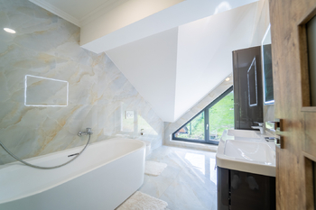 Prodej domu 360 m², Zájezd
