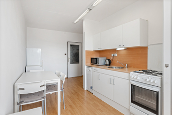 Kuchyně - Prodej bytu 3+1 v osobním vlastnictví 78 m², Praha 9 - Černý Most