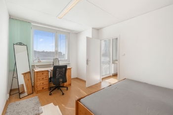 pokoj 3 - Prodej bytu 3+1 v osobním vlastnictví 78 m², Praha 9 - Černý Most