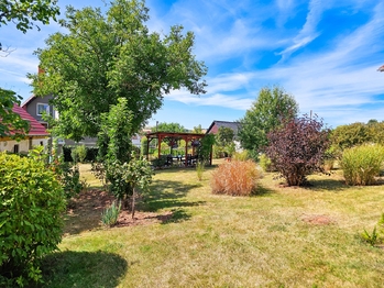 Prodej domu 260 m², Očihov