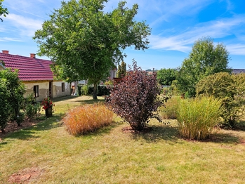 Prodej domu 260 m², Očihov
