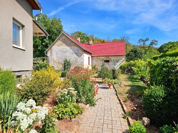 Prodej domu 260 m², Očihov