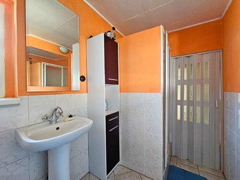 Prodej domu 260 m², Očihov
