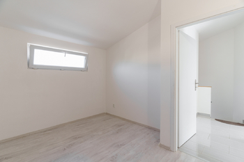 Pronájem domu 84 m², Nupaky