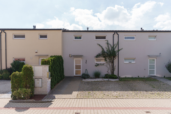 Pronájem domu 84 m², Nupaky