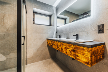 KOUPELNA 1.PATRO - Prodej domu 248 m², Lázně Libverda
