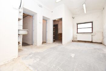 Pronájem výrobních prostor 193 m², Žatec