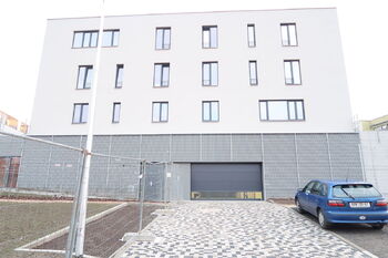Pronájem bytu 2+kk v osobním vlastnictví 61 m², Praha 4 - Modřany