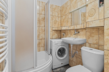 Prodej bytu 2+1 v osobním vlastnictví 53 m², Praha 4 - Podolí