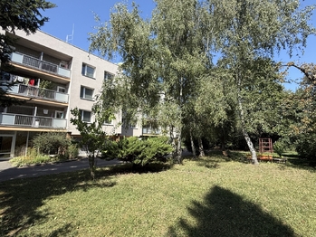 Prodej bytu 3+1 v osobním vlastnictví 73 m², Praha 10 - Záběhlice